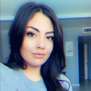 Meet your Posher, Luisa